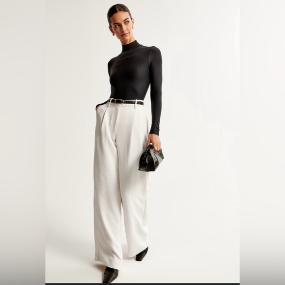 Abercrombie & Fitch Soft A&F Mock Neck Bodysuit - Picture 1 of 4